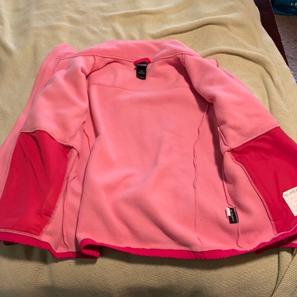 Fleece Style Jacket by The NorthFace Brand. EUC! - Picture 10 of 16